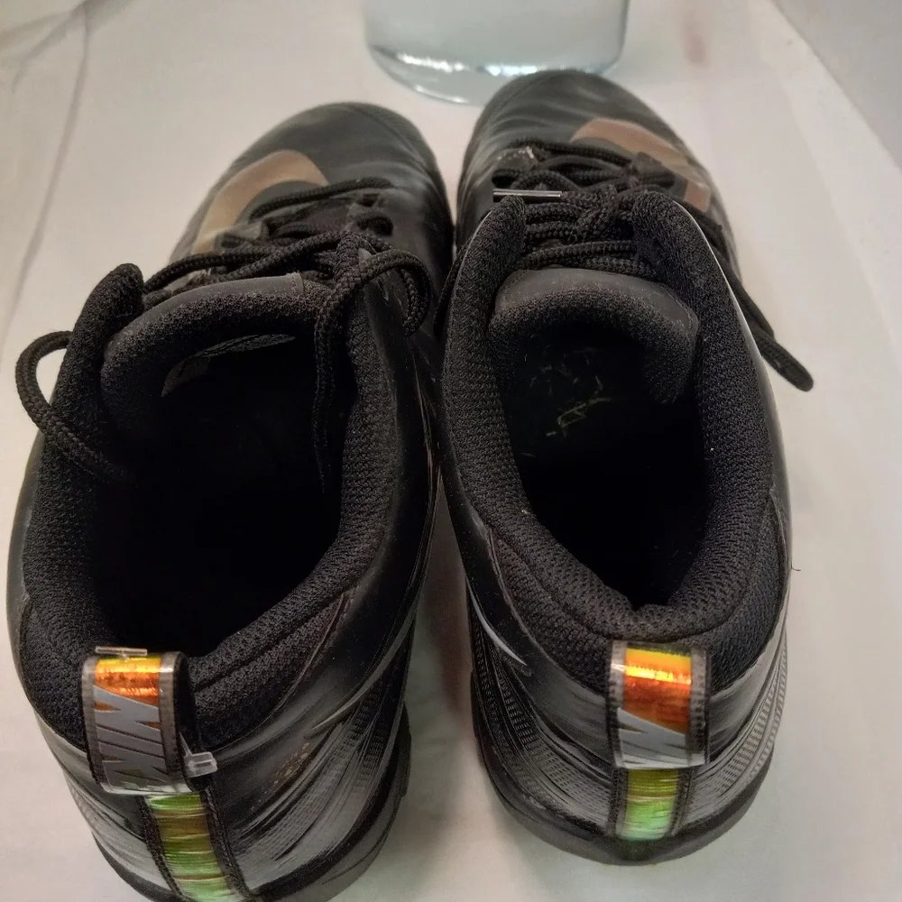 ! 💜 NIKE ALPHA Cleat Sneakers Leather Black & Iridescent  Size 8.5